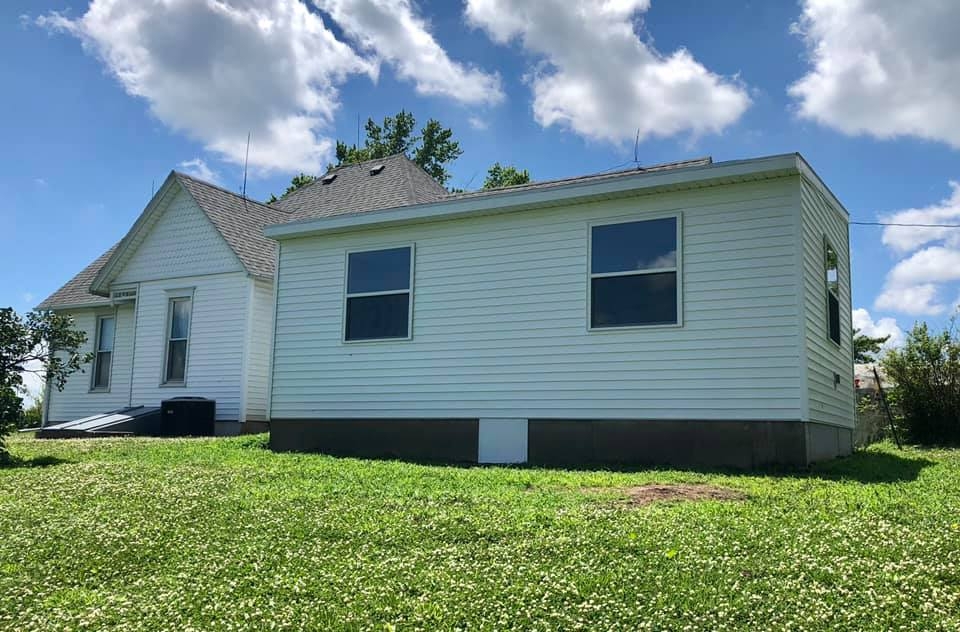 What color roof lasts the longest near Saint Joseph Missouri?